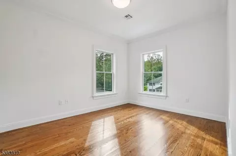709 Springfield Ave UNIT 3, Summit, NJ 07901 photo 18