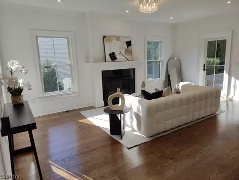 709 Springfield Ave UNIT 4, Summit, NJ 07901 photo 4