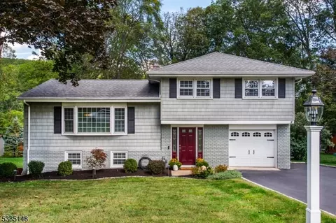 303 Mountain Way, Morris Plains, NJ 07950