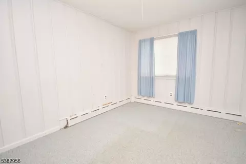 9 Emma Pl, Middlesex, NJ 08846 photo 18