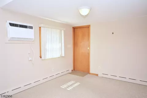 9 Emma Pl, Middlesex, NJ 08846 photo 9