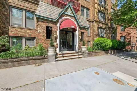 340 Fairmount Ave #110, Jersey City, NJ 07306