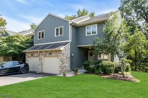 95 Bond St, Bridgewater, NJ 08807