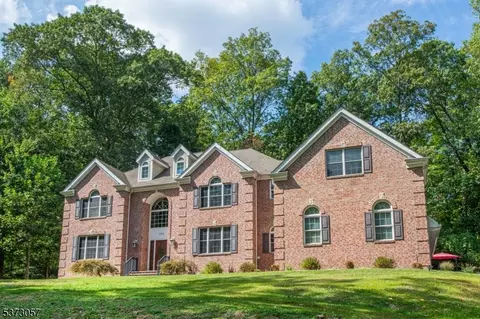190 Sand Shore Rd, Budd Lake, NJ 07828