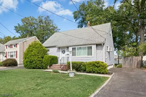58 Gertrude St, Clark, NJ 07066