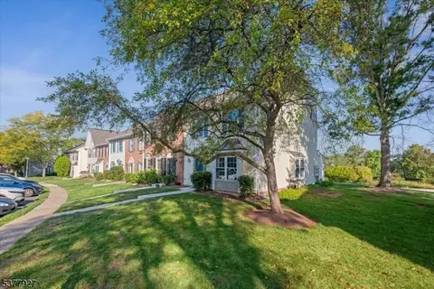 1608 Doolittle Dr, Bridgewater, NJ 08807