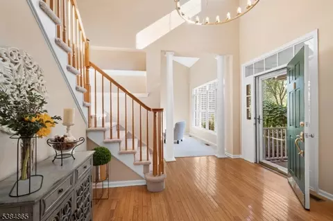 44 Loft Dr, Martinsville, NJ 08836