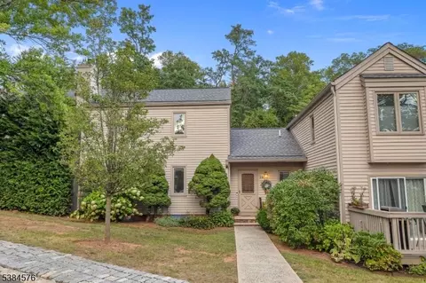 2 A Somerset Hills Ct, Bernardsville, NJ 07924