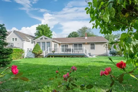 296 Northview Ter, Springfield, NJ 07081