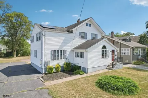 108 Boulevard, Pequannock Twp, NJ 07440