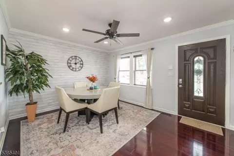 90 Burnside Pl, Haskell, NJ 07420 photo 4