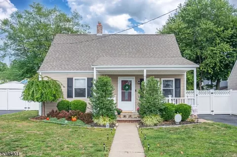 90 Burnside Pl, Haskell, NJ 07420