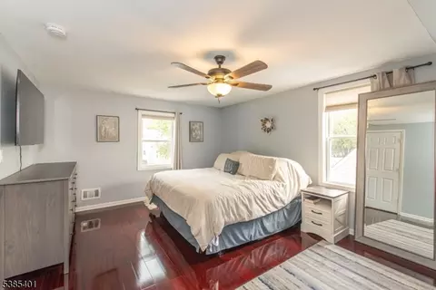 90 Burnside Pl, Haskell, NJ 07420 photo 16