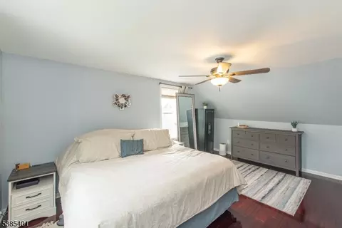 90 Burnside Pl, Haskell, NJ 07420 photo 17