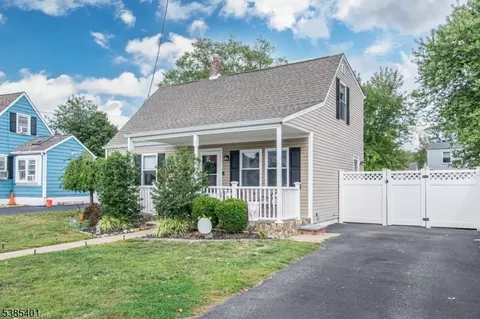 90 Burnside Pl, Haskell, NJ 07420 photo 2