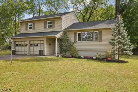 52 Columbia Ave, Berkeley Heights, NJ 07922