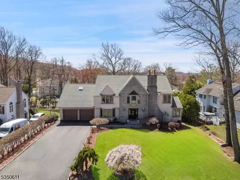 39 Lenox Rd, Rockaway, NJ 07866