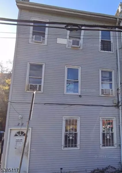 22 Cianci St, Paterson, NJ 07501