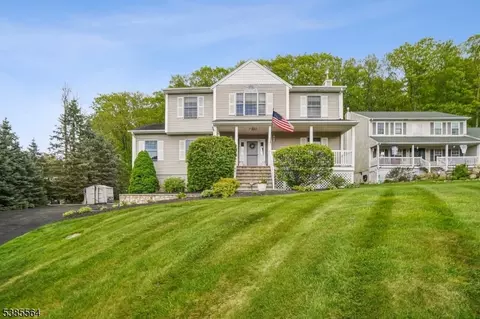 1 Spinnaker Way, Lake Hopatcong, NJ 07849