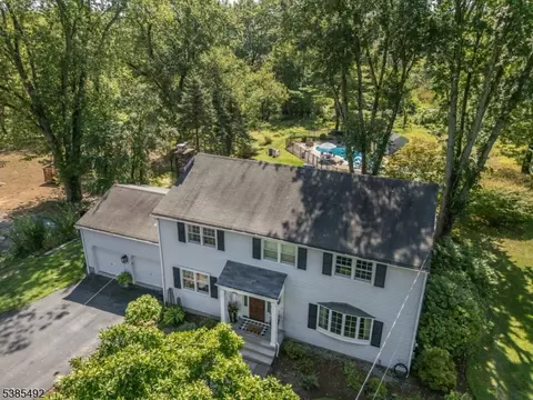 48 W Main St, Morristown, NJ 07960