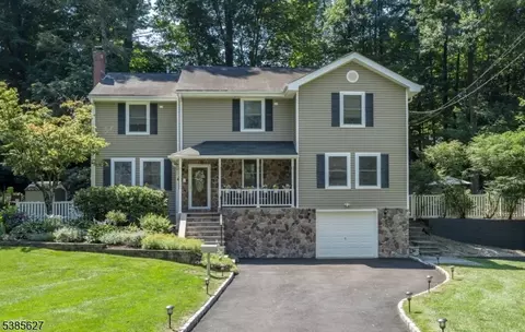 101 Mill Rd, Morris Plains, NJ 07950