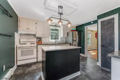 138 E Prospect St, Hackettstown, NJ 07840 photo 6