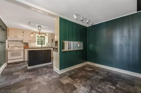 138 E Prospect St, Hackettstown, NJ 07840 photo 8
