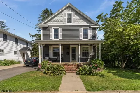 138 E Prospect St, Hackettstown, NJ 07840 photo 2