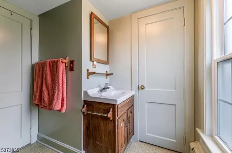 138 E Prospect St, Hackettstown, NJ 07840 photo 24