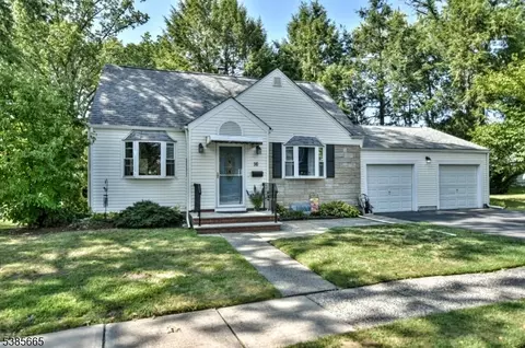 16 Van Saun Pl, Fair Lawn, NJ 07410