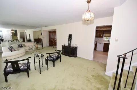 633 Plainfield Ave, Berkeley Heights, NJ 07922 photo 7