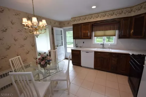 633 Plainfield Ave, Berkeley Heights, NJ 07922 photo 11