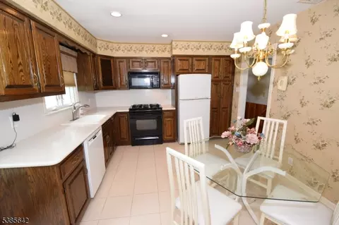 633 Plainfield Ave, Berkeley Heights, NJ 07922 photo 10