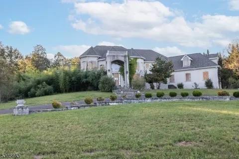 44 Bridle Path, Belle Mead, NJ 08502