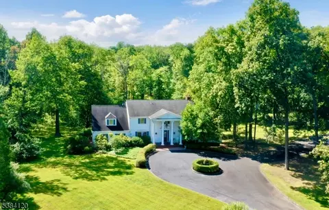 147 Liberty Corner Rd, Far Hills, NJ 07931