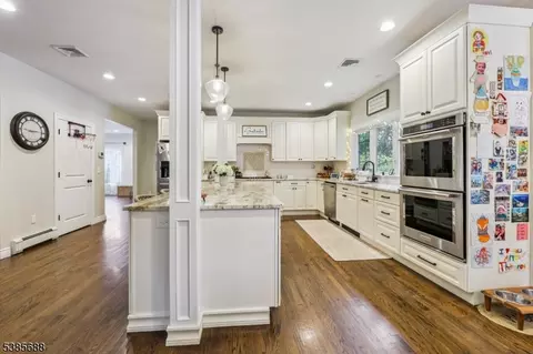 23 Perrin Dr, Wayne, NJ 07470 photo 15