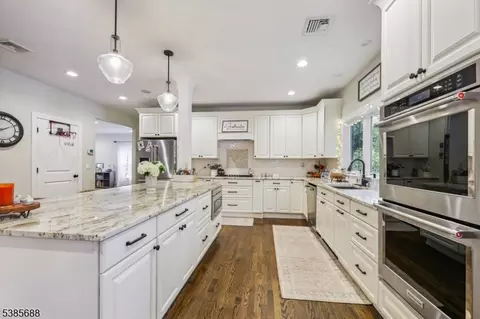 23 Perrin Dr, Wayne, NJ 07470 photo 13