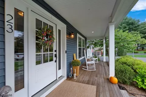 23 Perrin Dr, Wayne, NJ 07470 photo 4