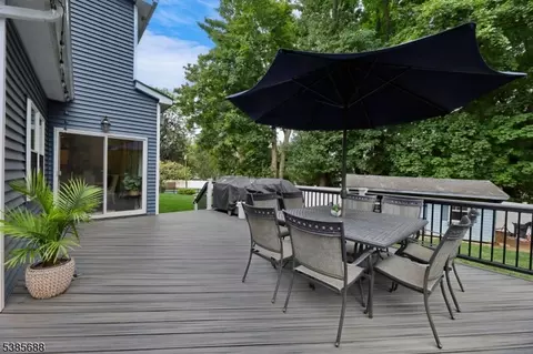 23 Perrin Dr, Wayne, NJ 07470 photo 5