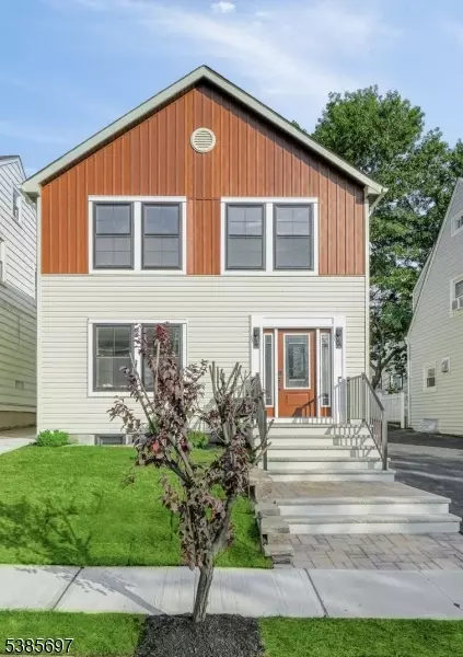 24 Overlook Ter, Maplewood, NJ 07040