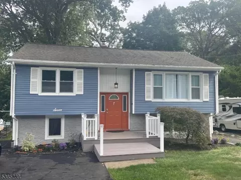 7 Oakland Ave, Rockaway, NJ 07866