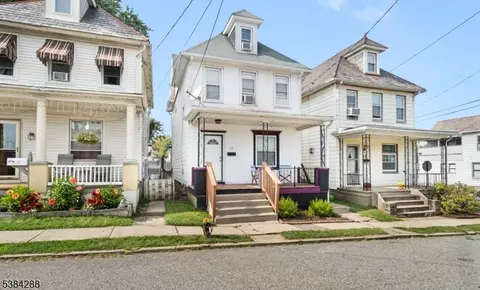 17 Marshall St, Phillipsburg, NJ 08865