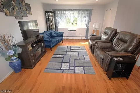22 Atherton Ct #22B, Wayne, NJ 07470 photo 6