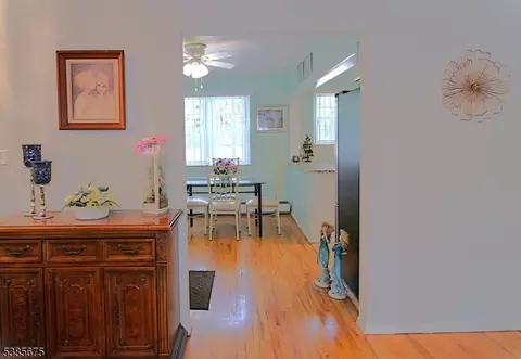 22 Atherton Ct #22B, Wayne, NJ 07470 photo 5