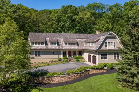 91 Overleigh Rd, Bernardsville, NJ 07924