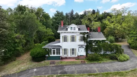 235 Wearimus Rd, Ho Ho Kus, NJ 07423