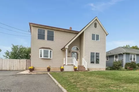152 S 20th Ave, Manville, NJ 08835