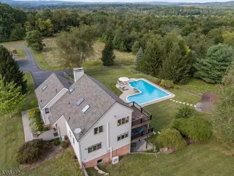 70 Sidney School Rd, Annandale, NJ 08801