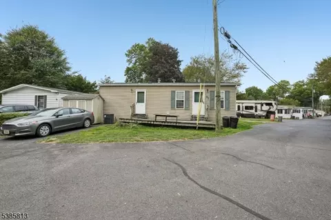 600 Pulis Ave #83, Mahwah, NJ 07430