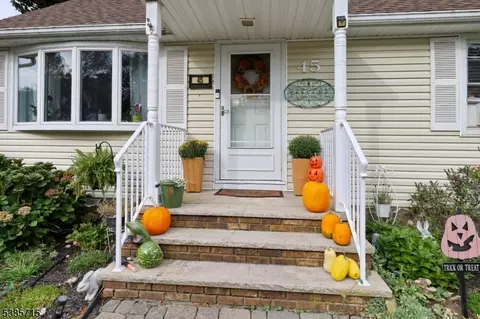 45 Maplewood Ave, Wayne, NJ 07470 photo 2